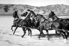 Yakima_Canutt_Stagecoach.jpg